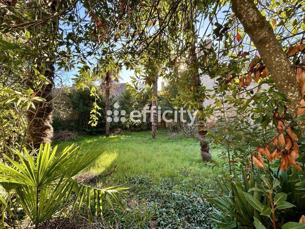 Maison à TALMONT-SAINT-HILAIRE