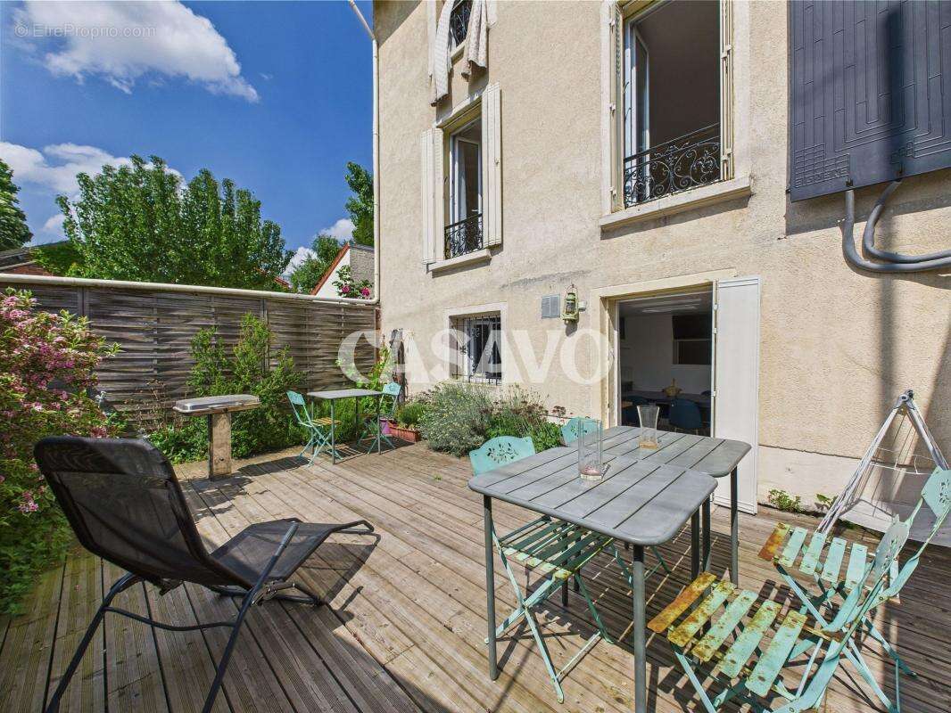 Maison à IVRY-SUR-SEINE