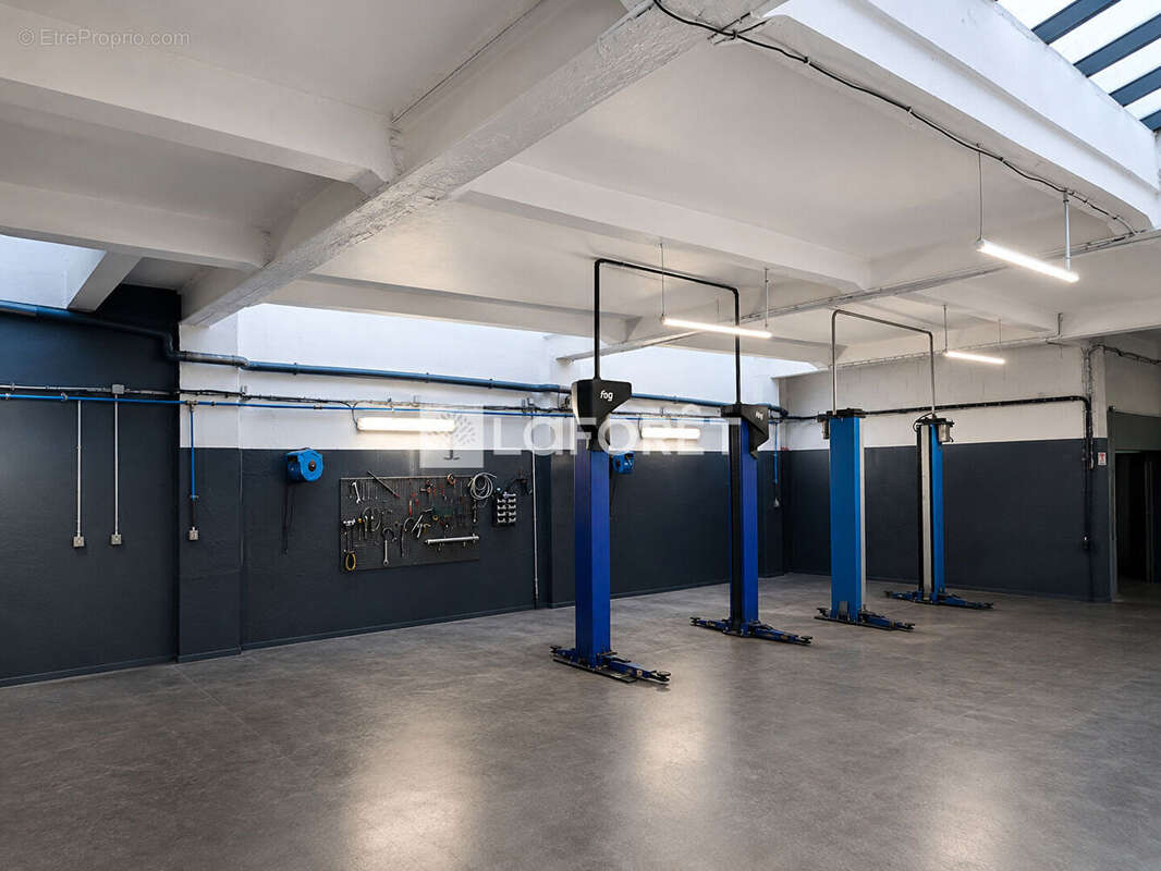 Local commercial Chambery 400 m2 - photo 9