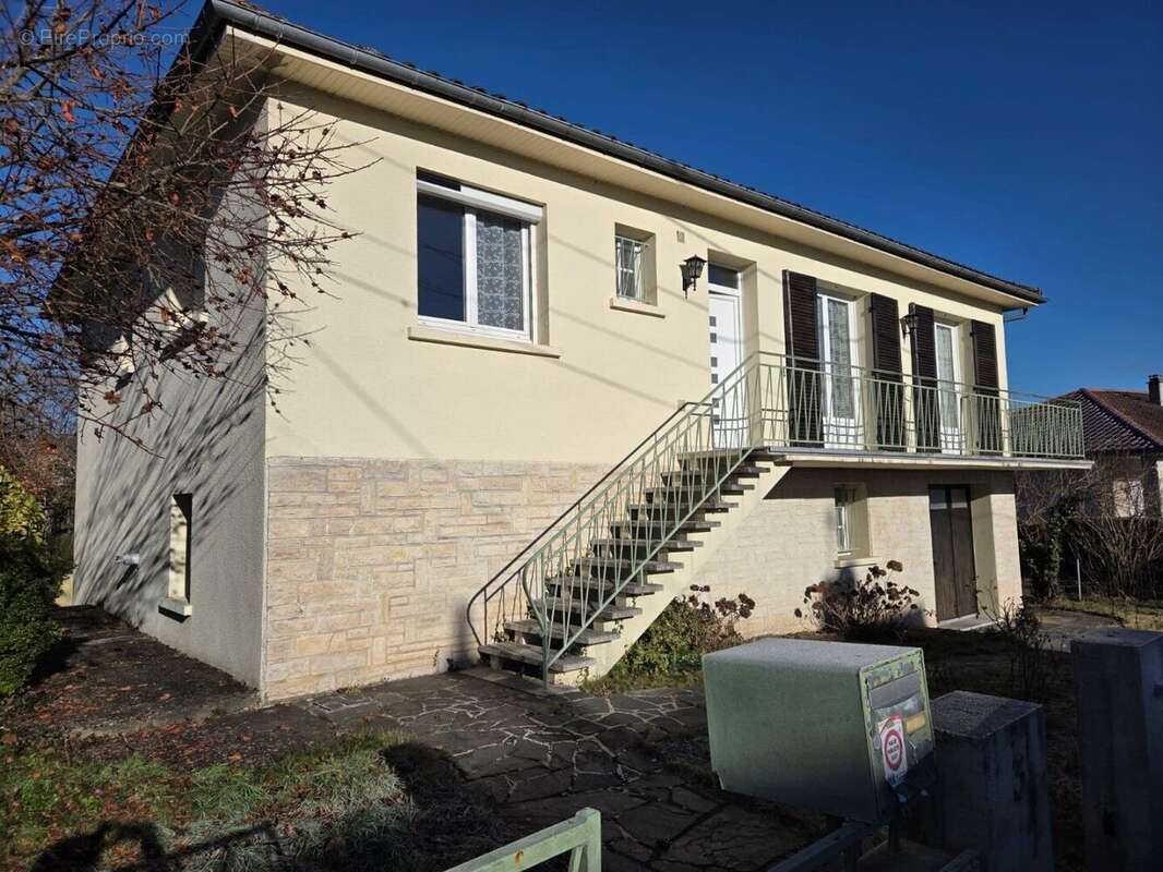 Maison à COULOUNIEIX-CHAMIERS