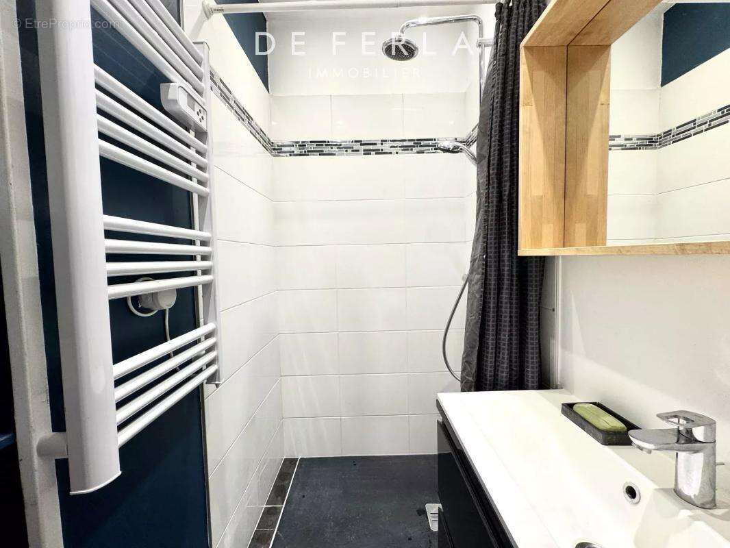 Appartement à PARIS-14E