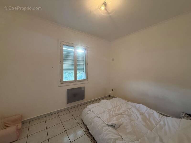 Maison à SAINT-HILAIRE-DE-BRETHMAS