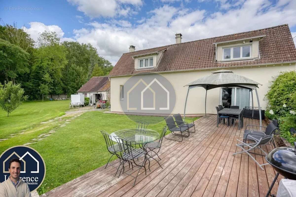 Maison à YMERAY