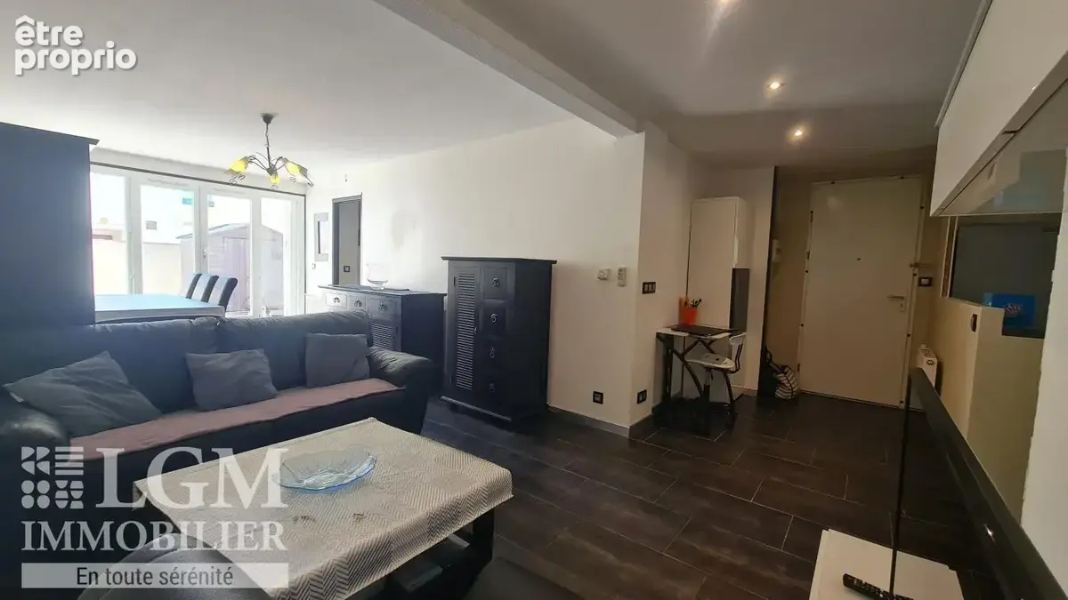 Appartement À Vendre - photo 1