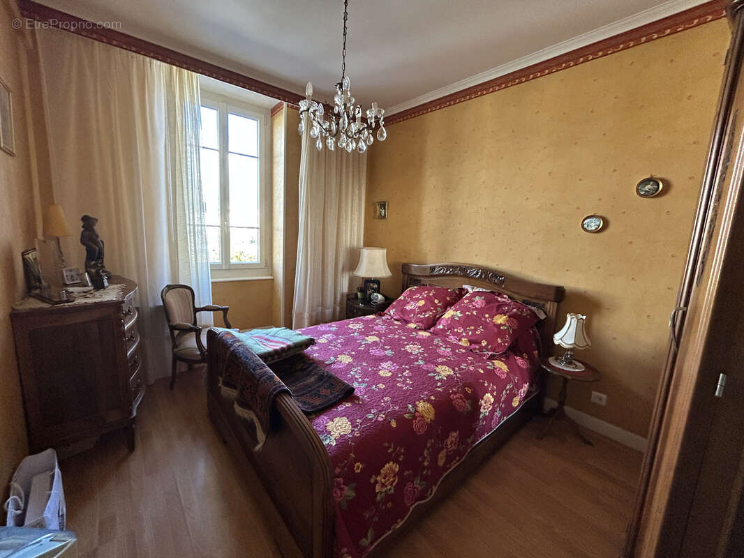 Maison à COMMENTRY