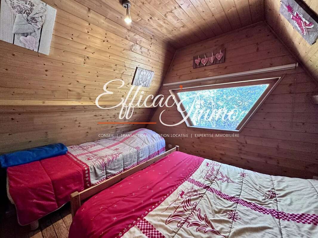 Les angles – chalet 4 faces – 90 m² – terrain de 1 185 m² – vue lac de matemale – vendu meublé - photo 16