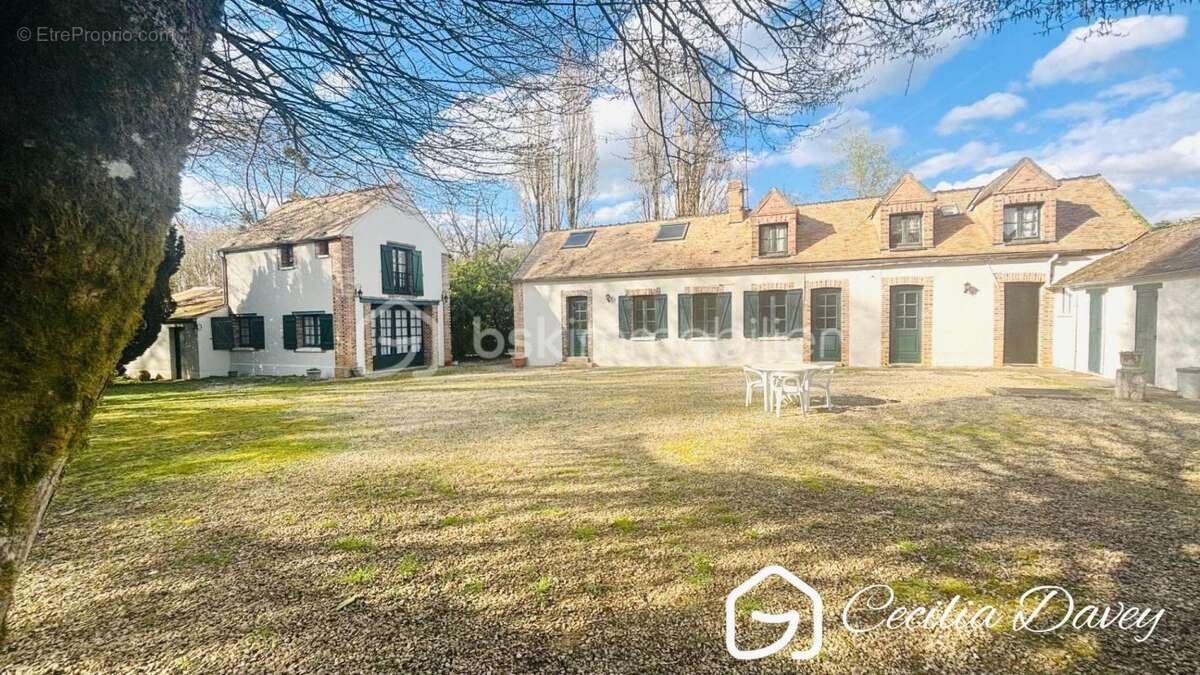 Maison à FOUCHERES