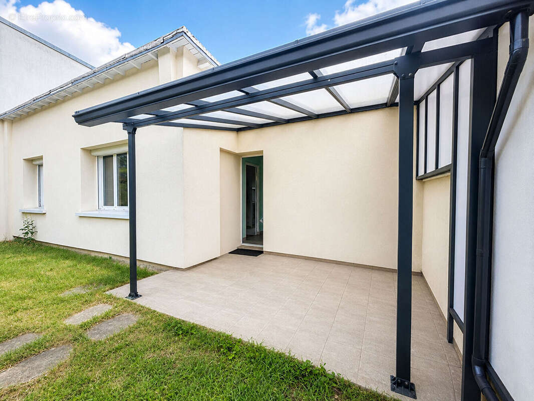 Maison  3 pièce(s) 61 m2 - photo 2
