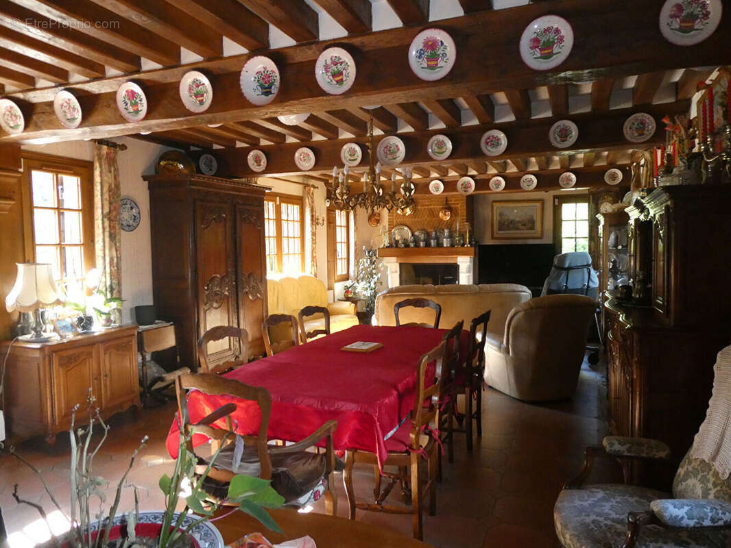 Maison à PONT-L'EVEQUE
