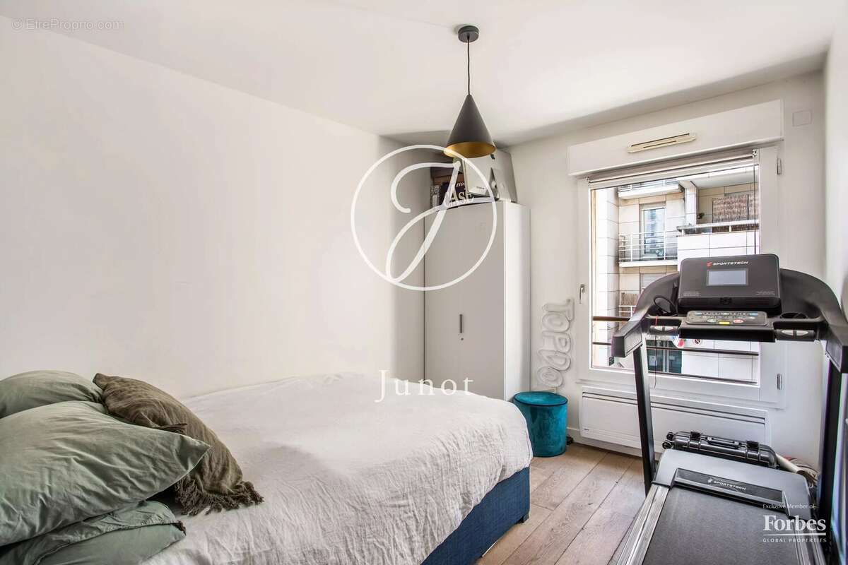 Appartement à LEVALLOIS-PERRET
