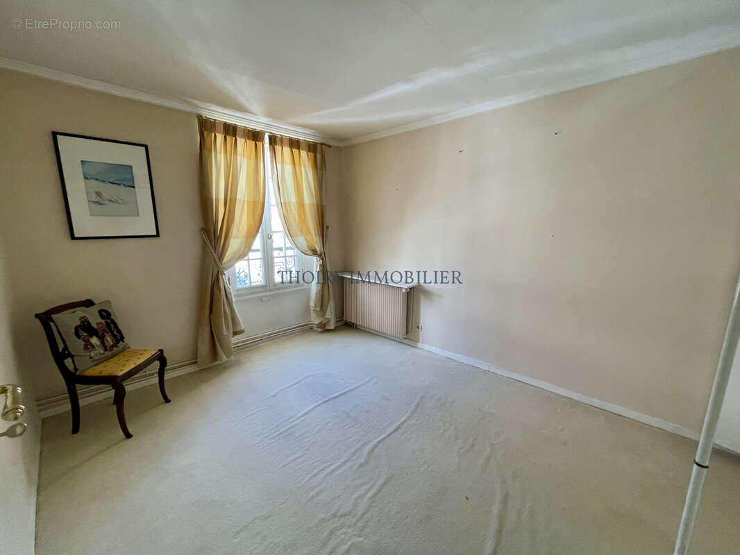 Maison ancienne de charme de 8 pièces sur 519 m2. - photo 22