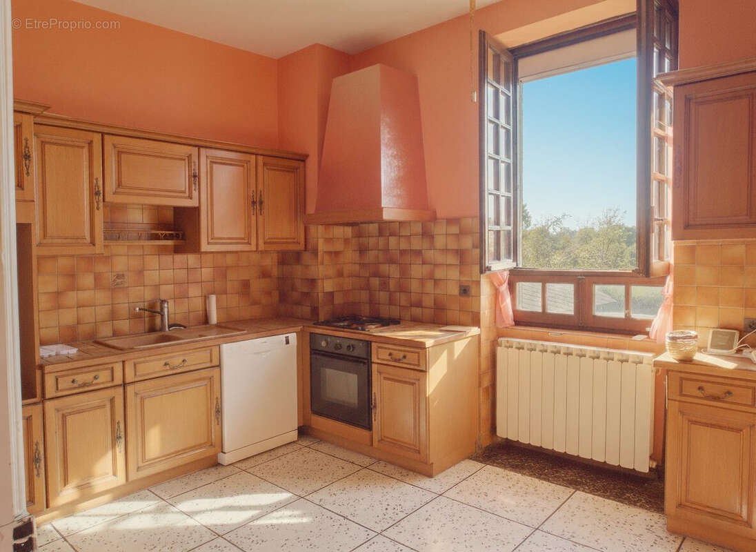 Maison à MESSEIX