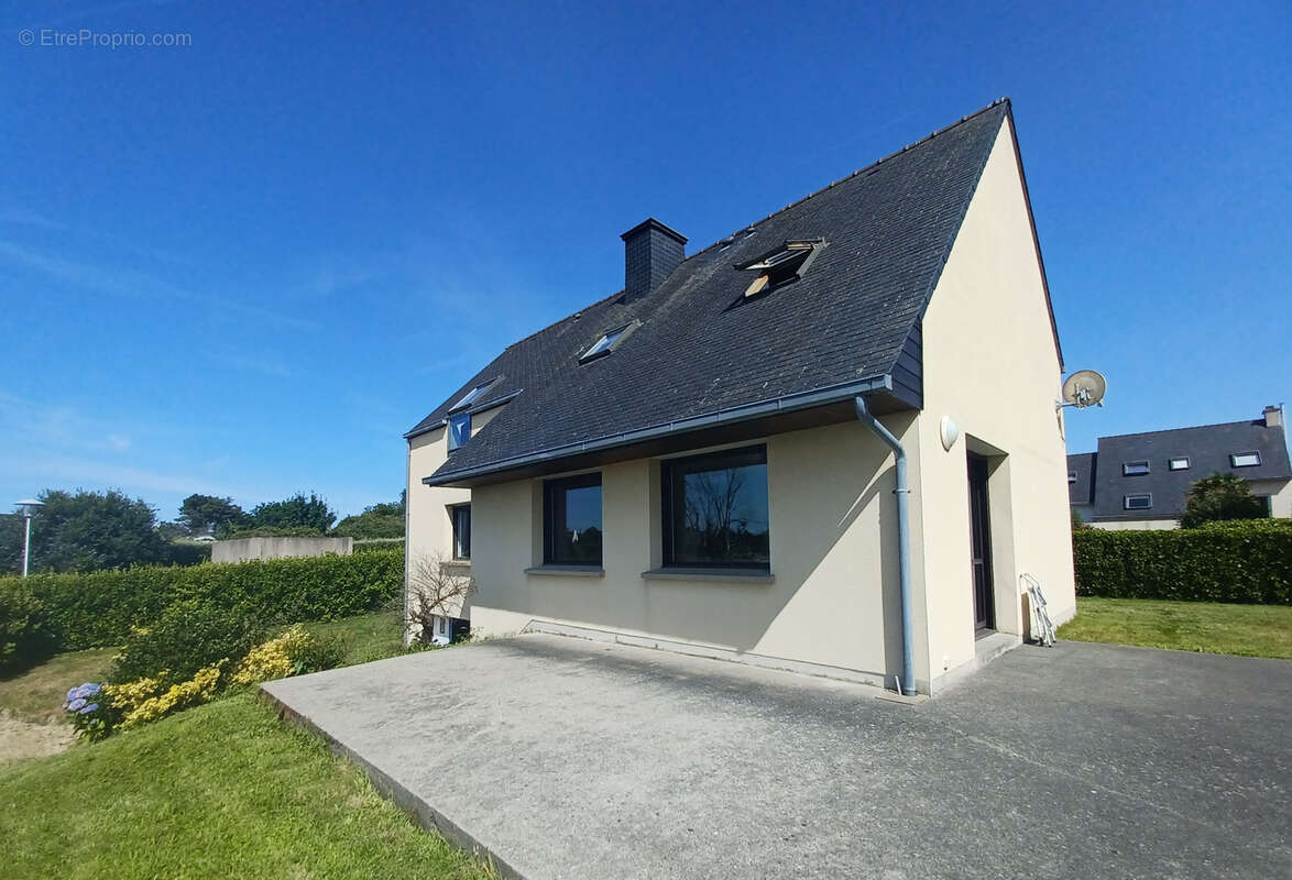 Maison à CARANTEC