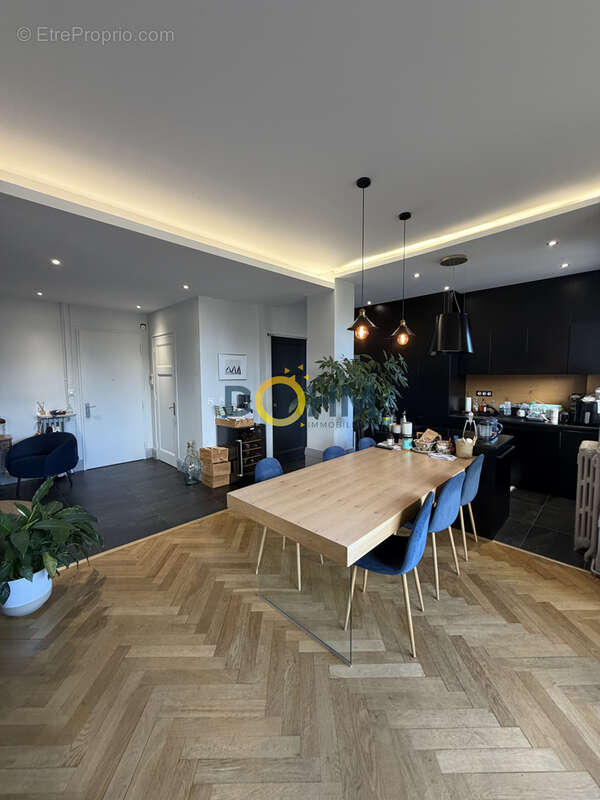 Appartement à SAINT-ETIENNE