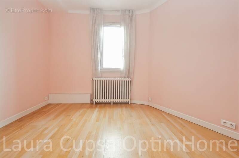 Appartement à BOURG-LA-REINE