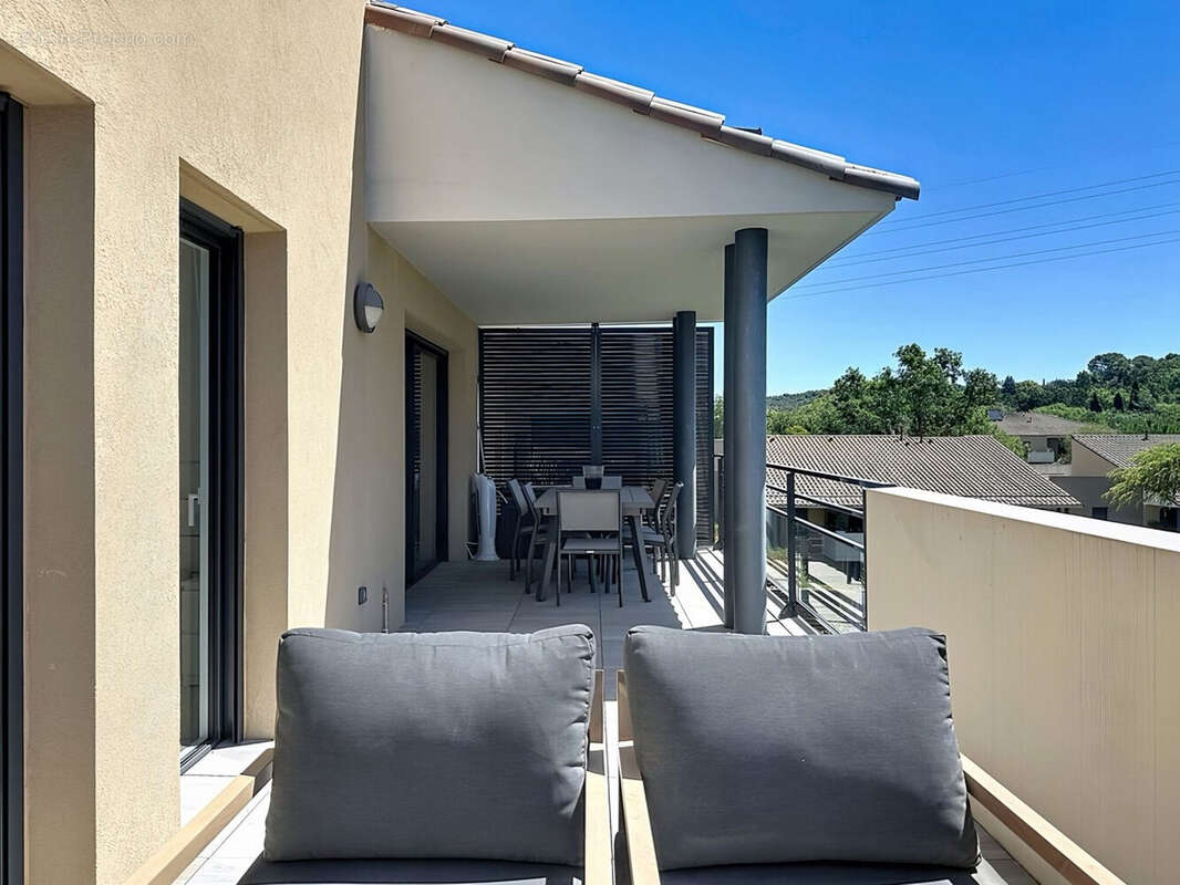 Appartement à MOUGINS