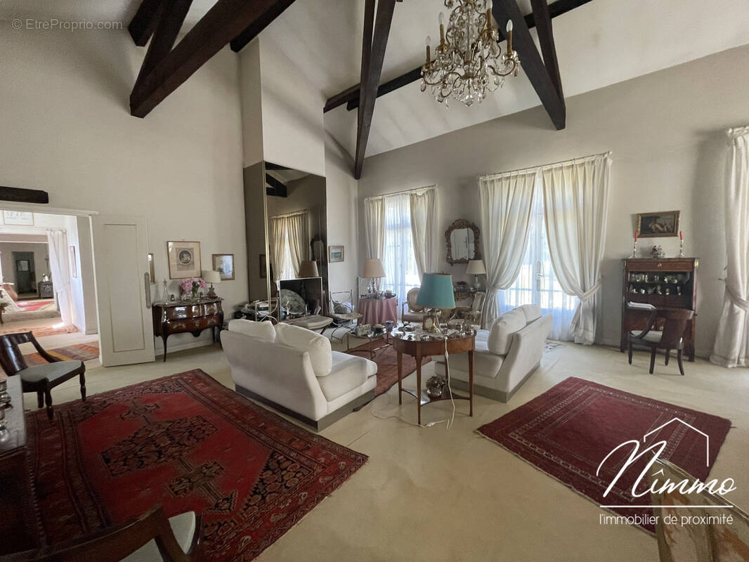 Maison à NIMES