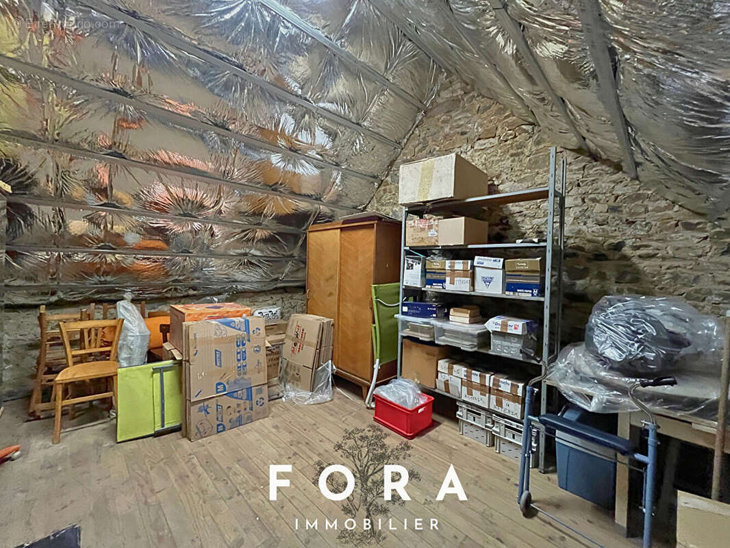 Maison à CONDE-SUR-NOIREAU