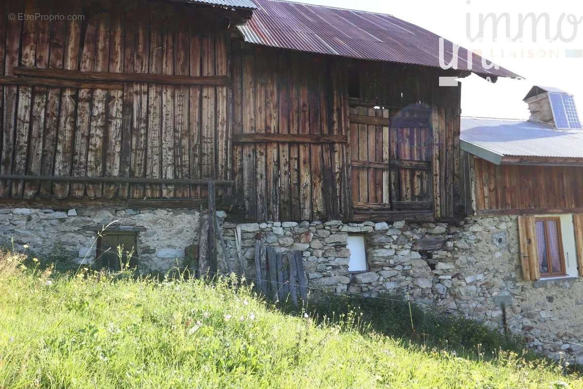 Commerce à BONNEVAL