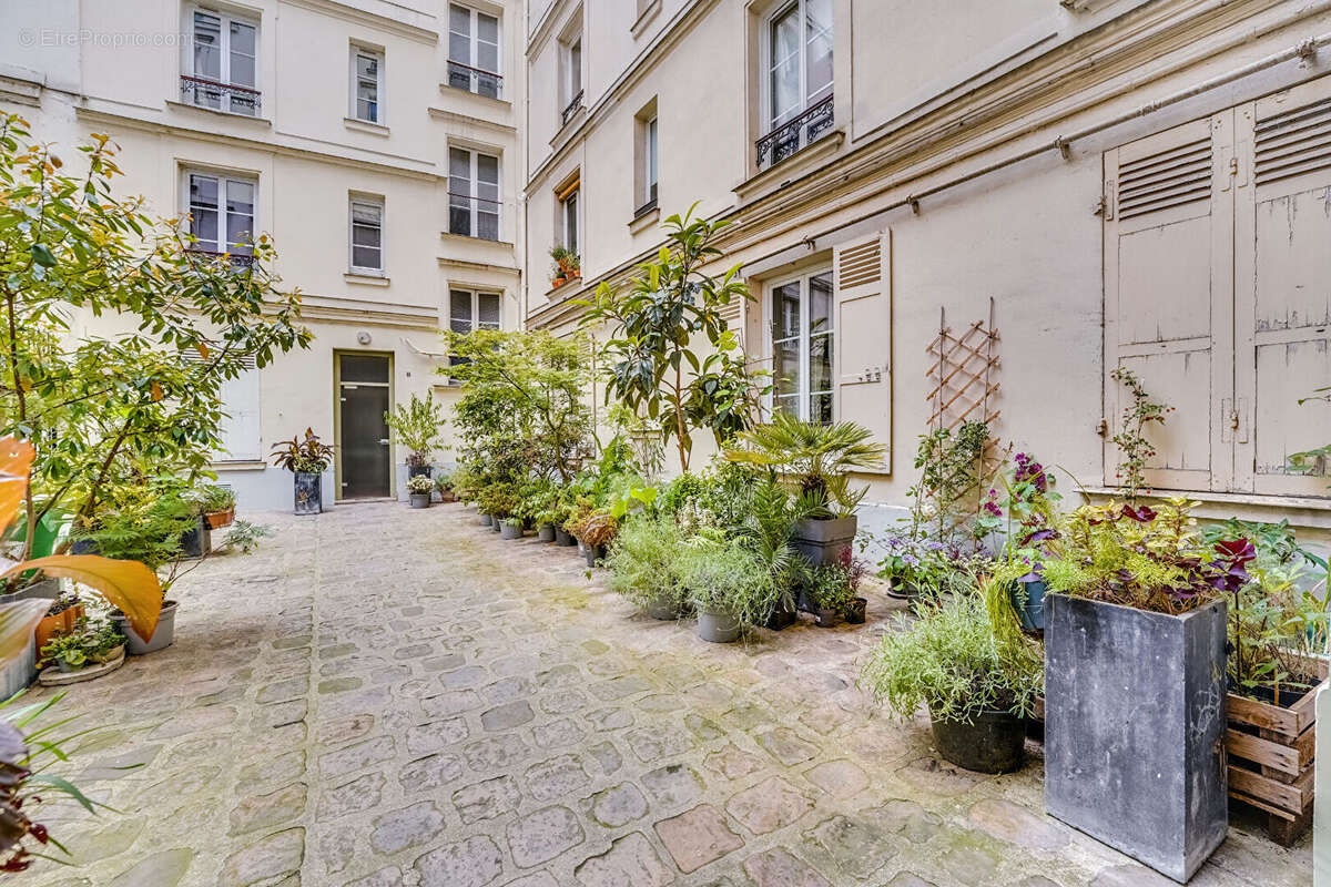Appartement à PARIS-18E