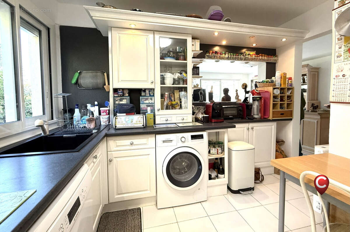 Maison à SAINT-LAURENT-DU-VAR