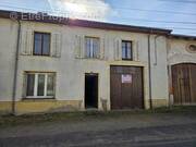 Maison à LANEUVEVILLE-DEVANT-BAYON