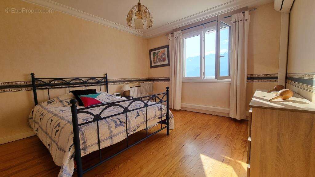 Maison à SAINT-ISMIER