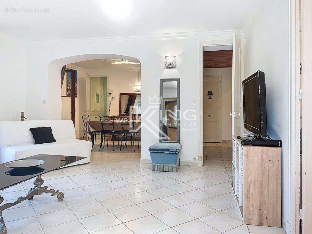 Appartement à SAINT-RAPHAEL