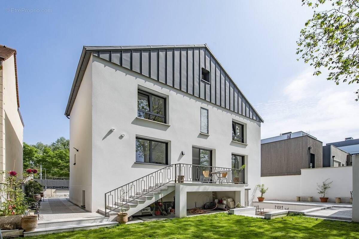 Maison à NANTERRE