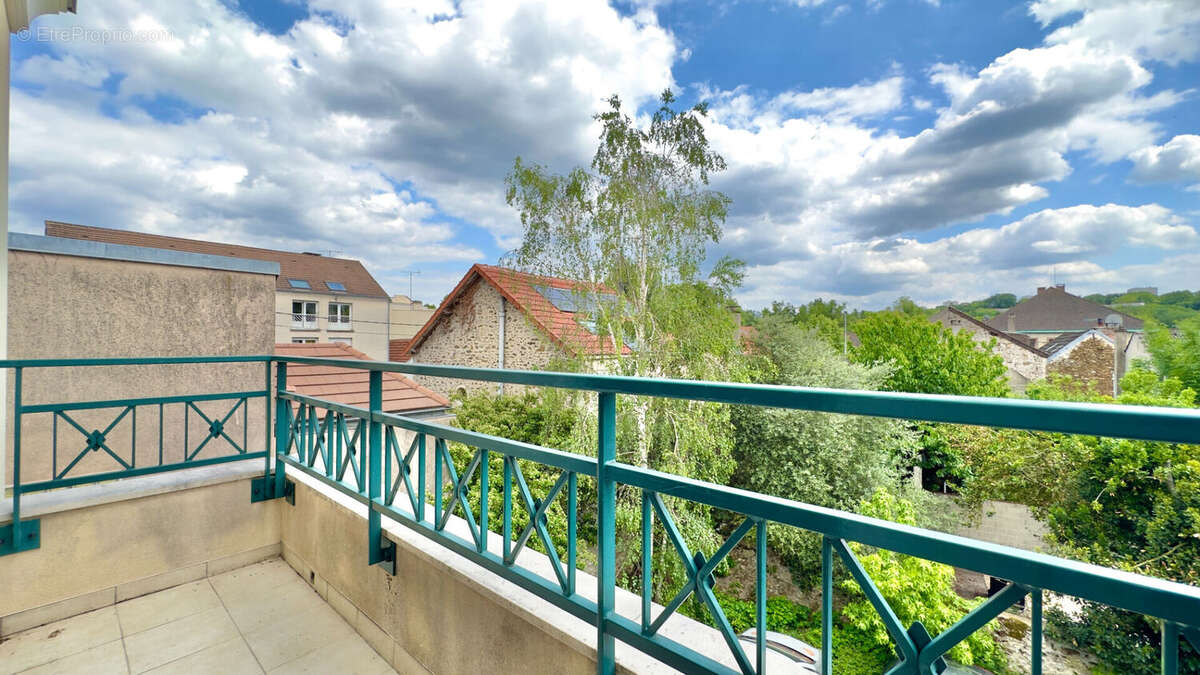 Appartement à SAVIGNY-SUR-ORGE
