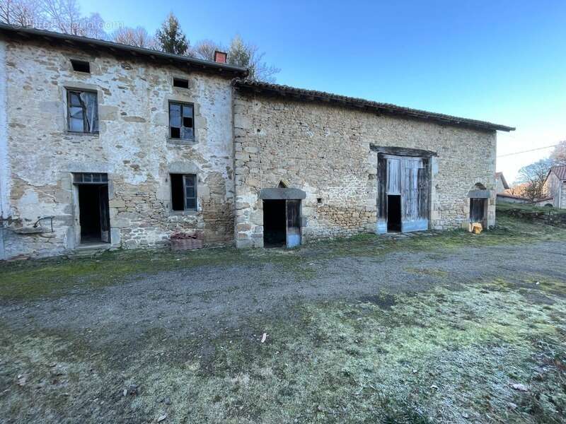 Maison à THOURON