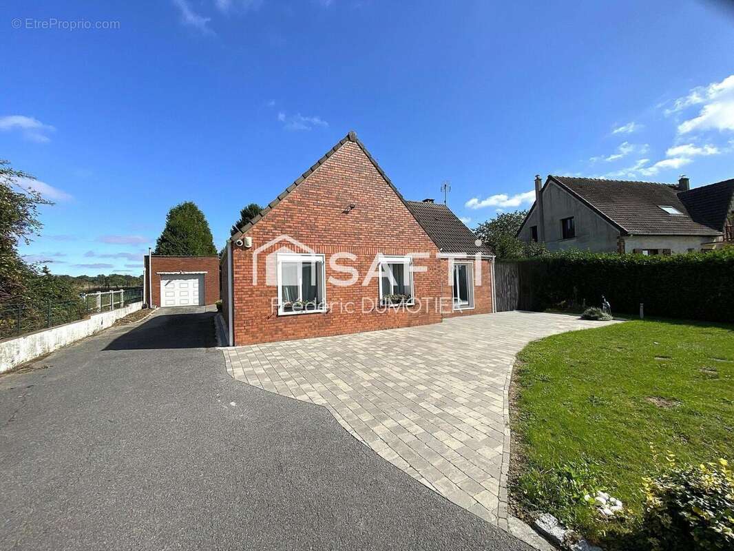 Photo 2 - Maison à FRIERES-FAILLOUEL