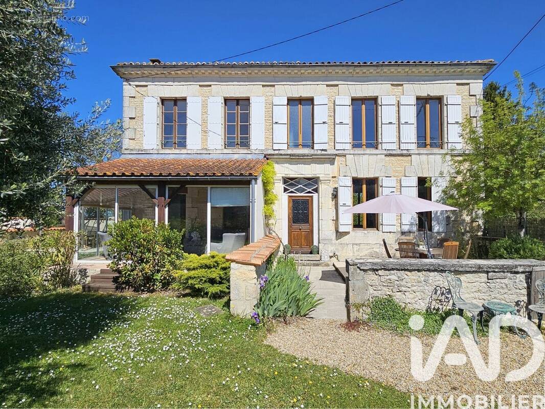 Photo 1 - Maison à GIBOURNE