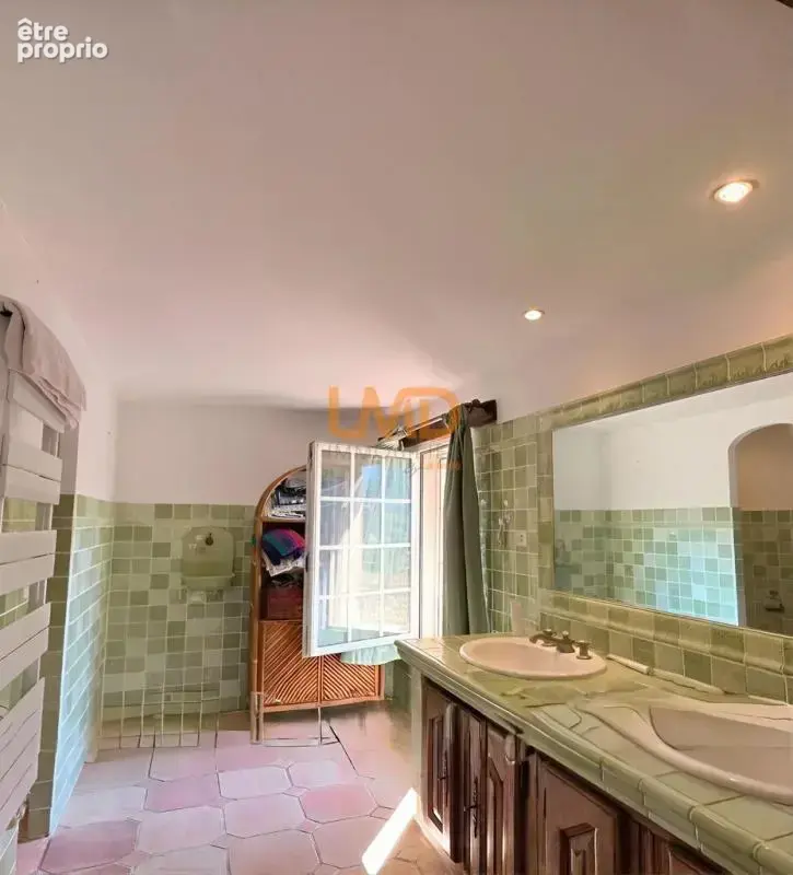 La Motte – Domaine en pierre de 470 m² au cœur des vignes avec p - photo 12