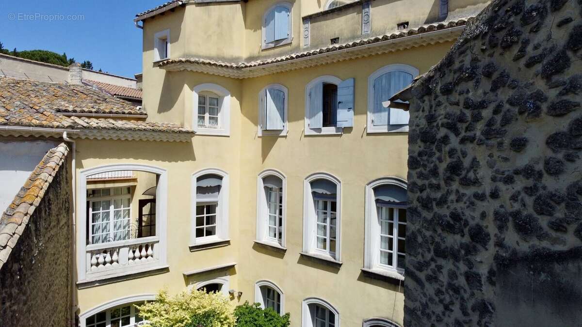 Maison à COURTHEZON