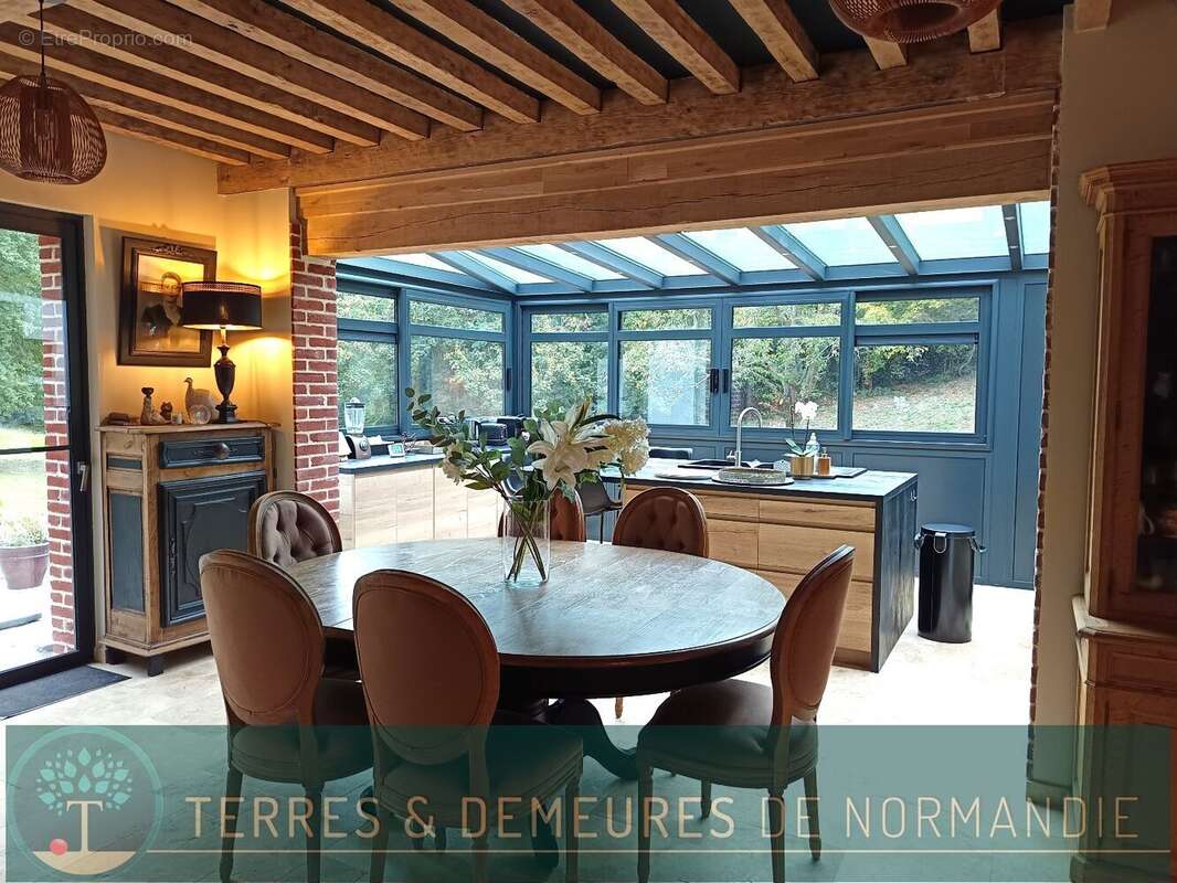 Maison à CORMEILLES