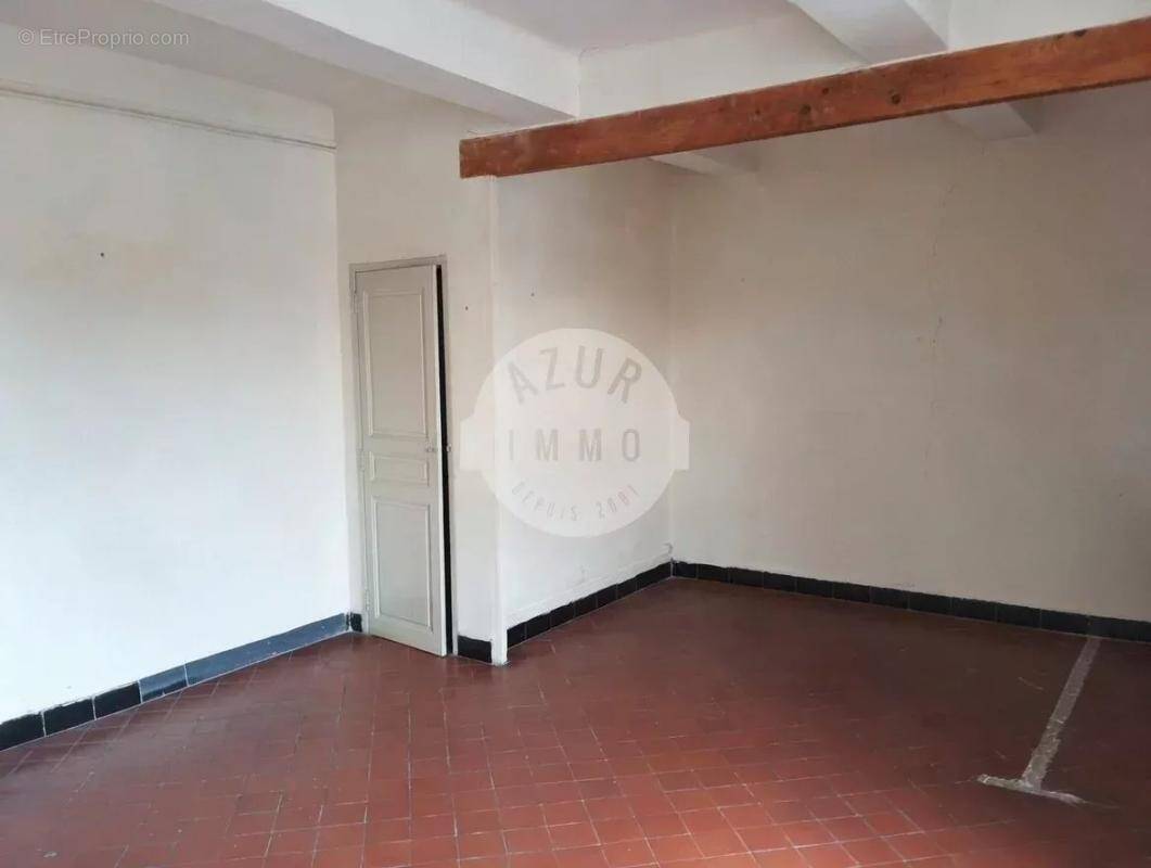 Appartement à SAINT-ZACHARIE