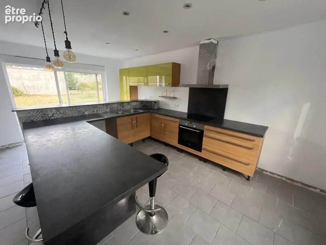  À VENDRE en Exclusivité – Superbe Maison Familiale de 140 m² avec Jardin, Terrasse & Garage !  - photo 4
