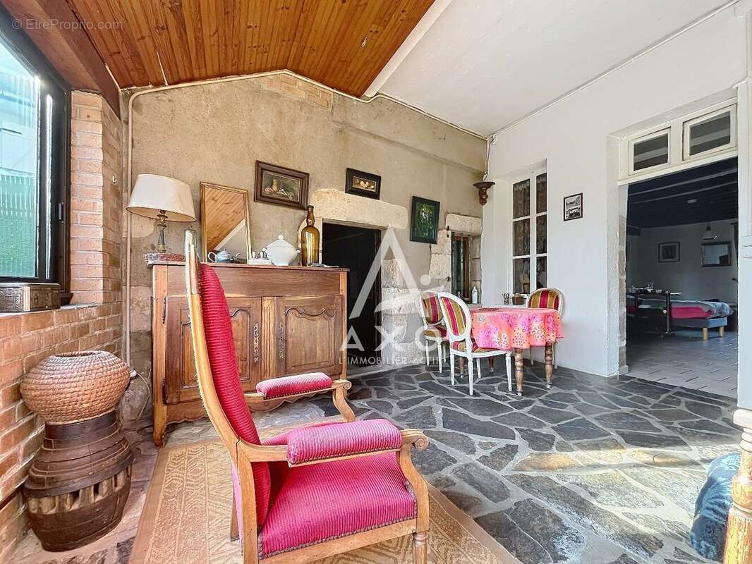 Maison à POILLY-LEZ-GIEN