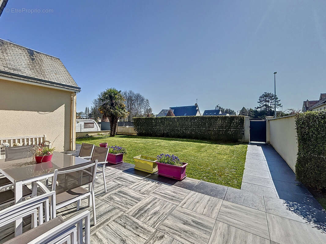 Maison à GRANDCAMP-MAISY