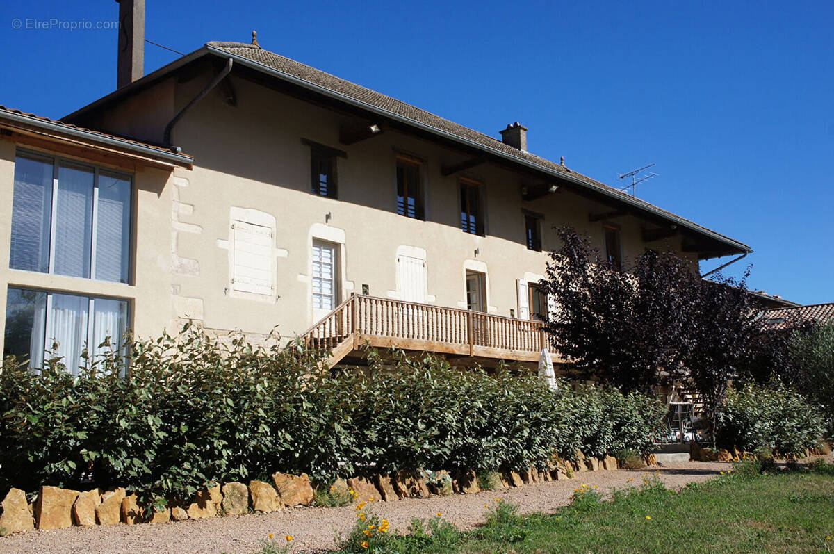 Maison à LA CHAPELLE-DE-GUINCHAY