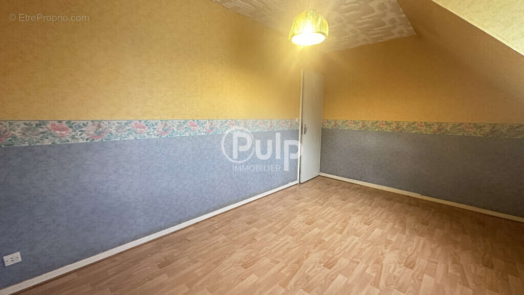 Maison à BRUAY-LA-BUISSIERE