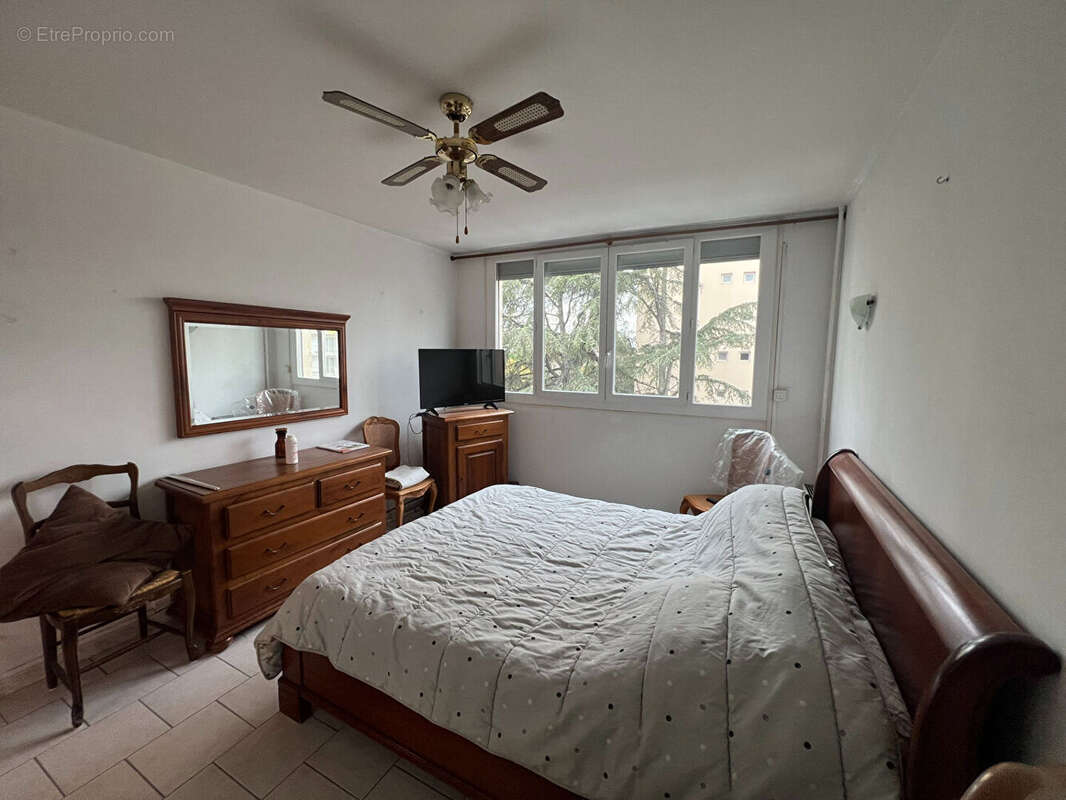 Appartement à SALON-DE-PROVENCE