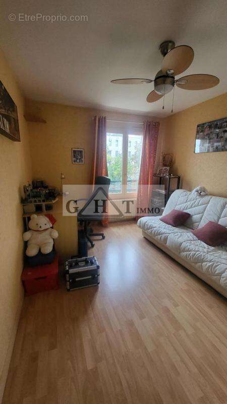 Commerce à SAINT-OUEN-L&#039;AUMONE