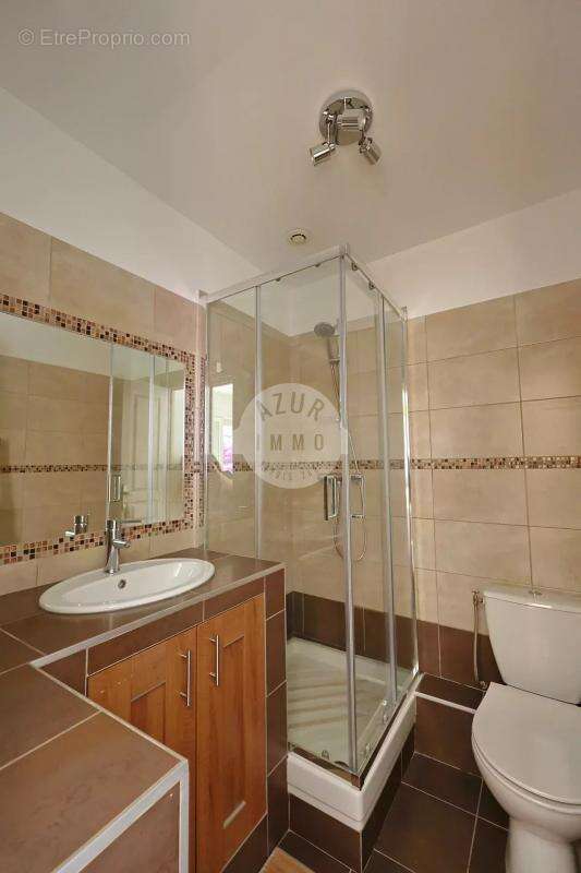 Appartement à ROQUEVAIRE