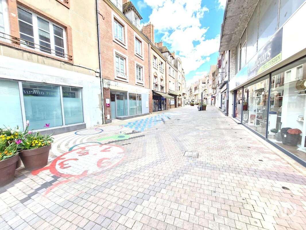 Photo 4 - Commerce à GIEN