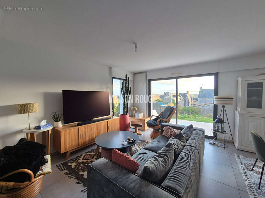 Maison à PLOUER-SUR-RANCE