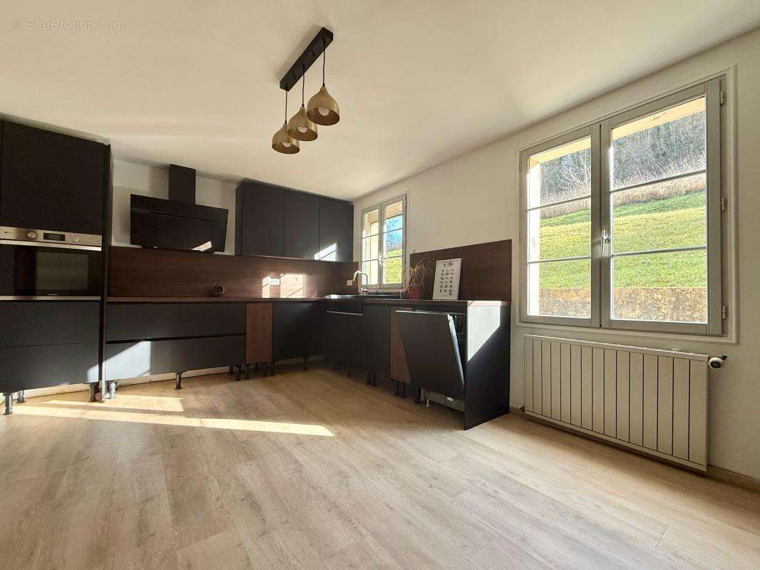 Maison à FROLOIS