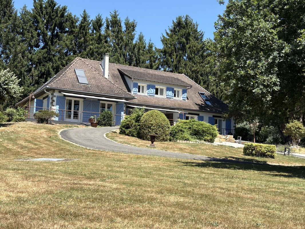 Coussac Bonneval Propriété exceptionnelle avec etang et 2.86 hecatres sans voisinage proche - photo 28