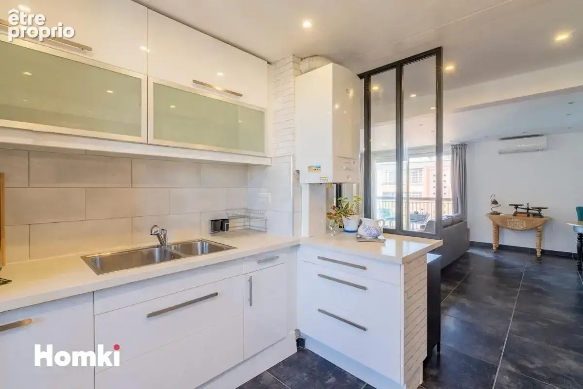 Appartement T5 de 99 m² à Marseille 13009, Boulevard de Sainte-Marguerite - photo 4